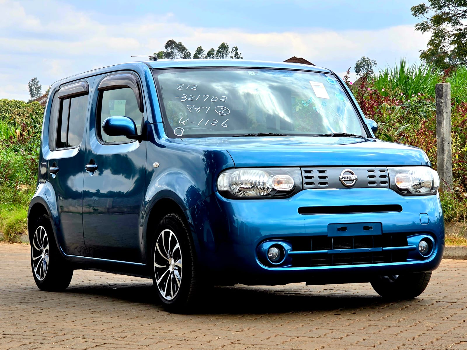 Vehicle image